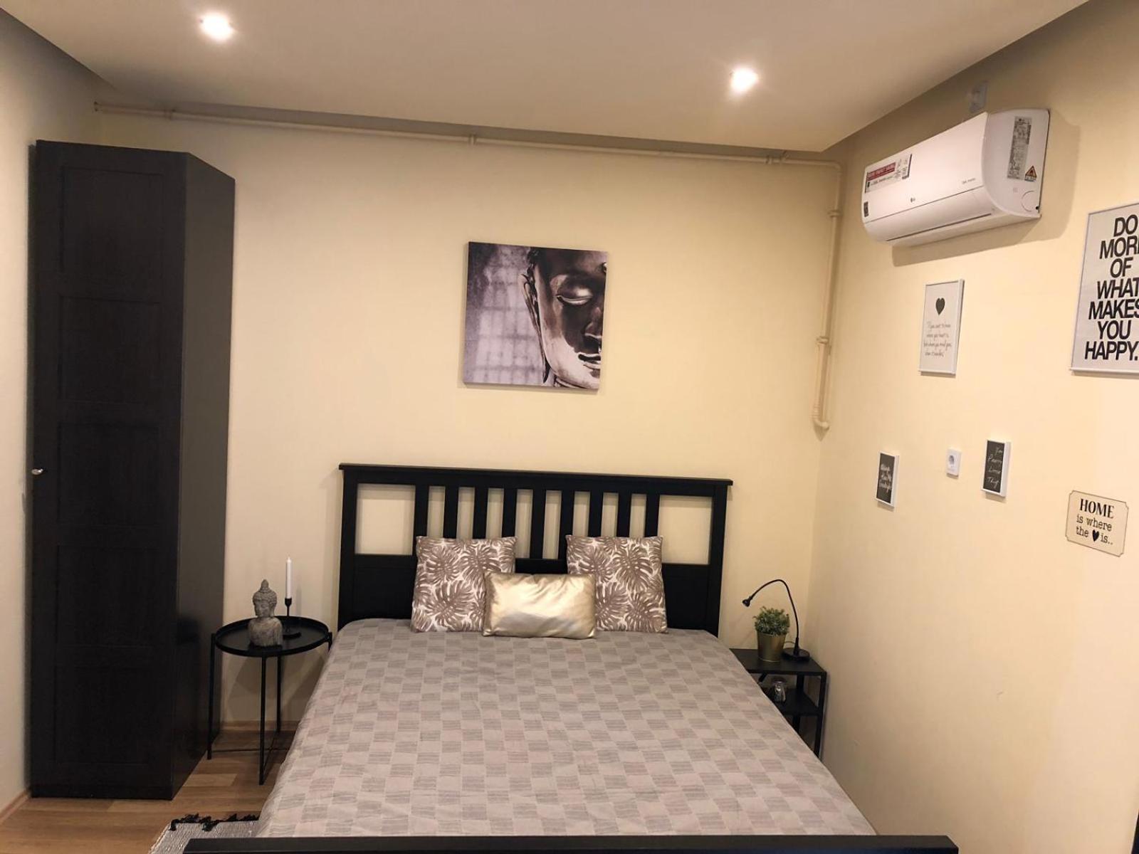 Black & White Apartments • Black Еґер Екстер'єр фото